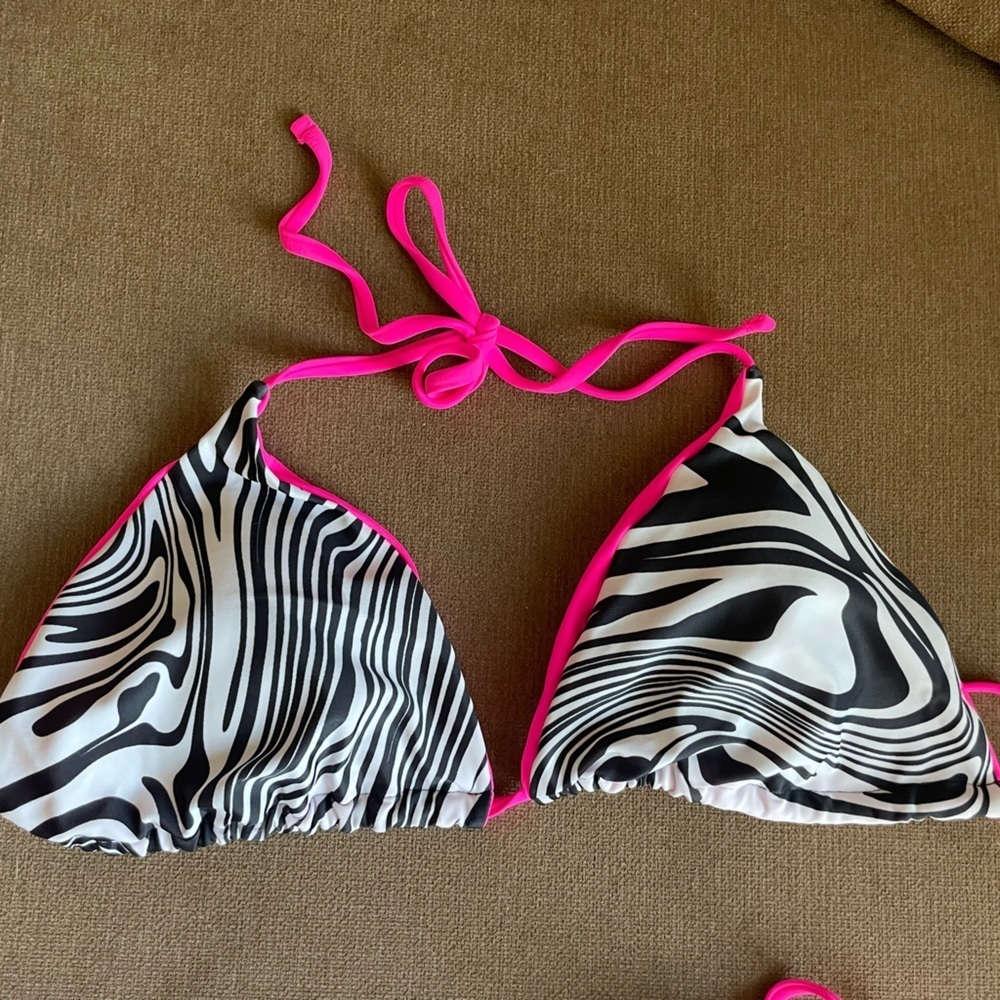 Bikini‎ Set - Picture 4 of 5